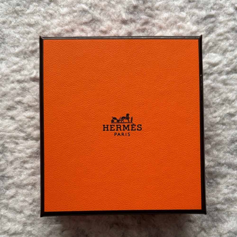 Hermès Orange Box 3.5” x 3.75”